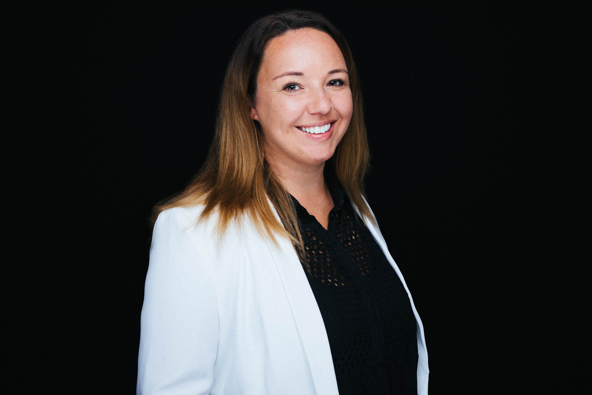 Export x3 Headshots Manuela04683 Bearbeitet 3 Headshots Manuela 2